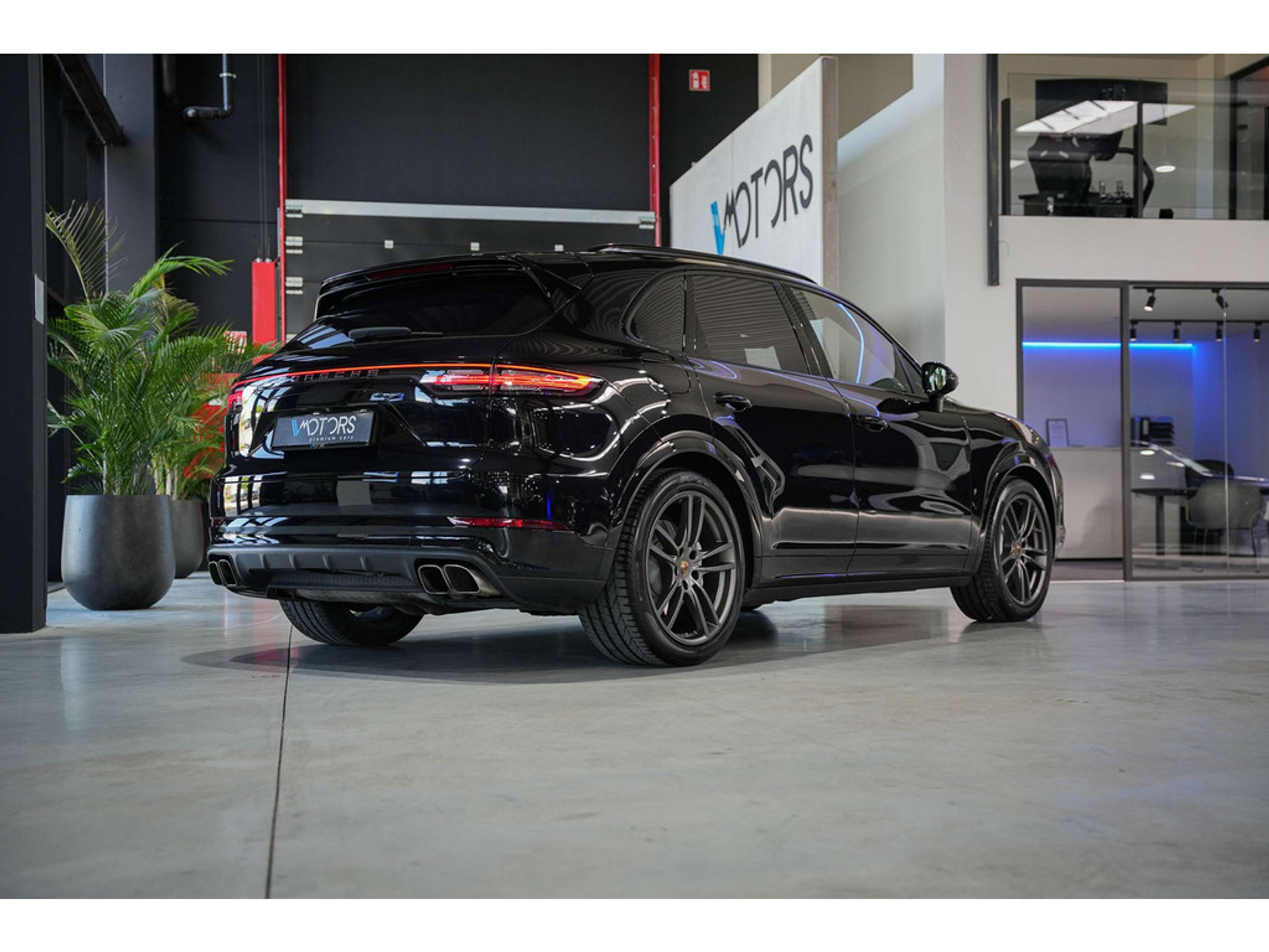45809339-4.jpg
