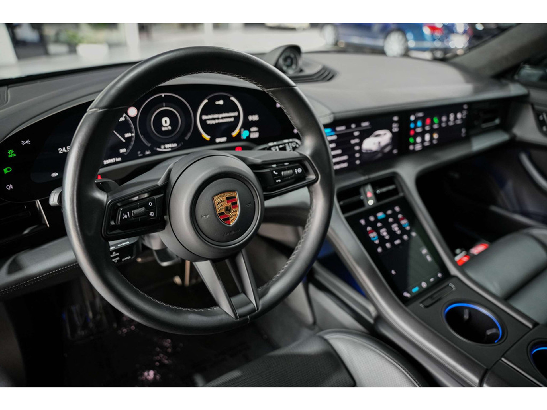 46872399-9.jpg